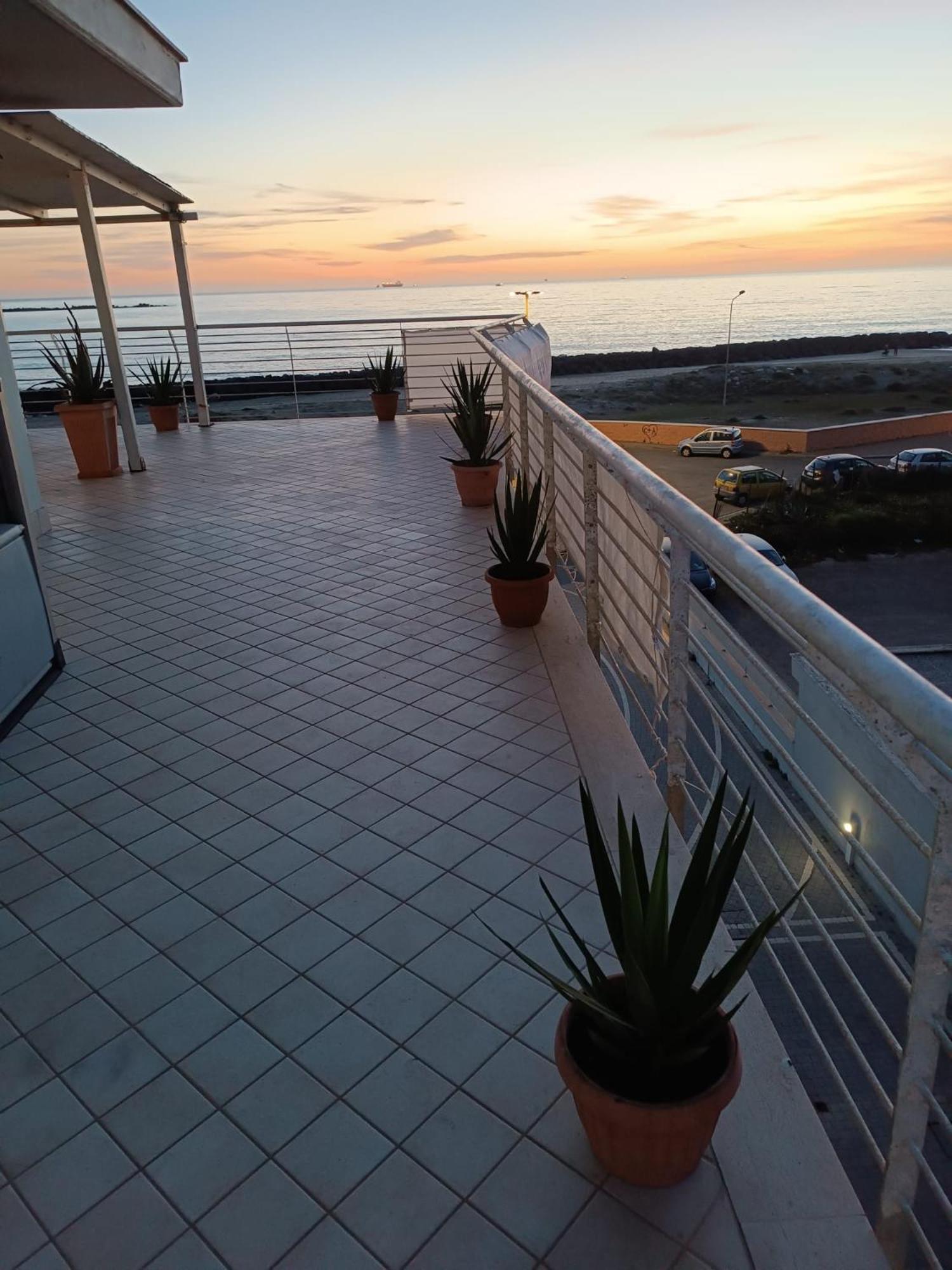 Armareaoverseassuites 1 Fiumicino Ngoại thất bức ảnh
